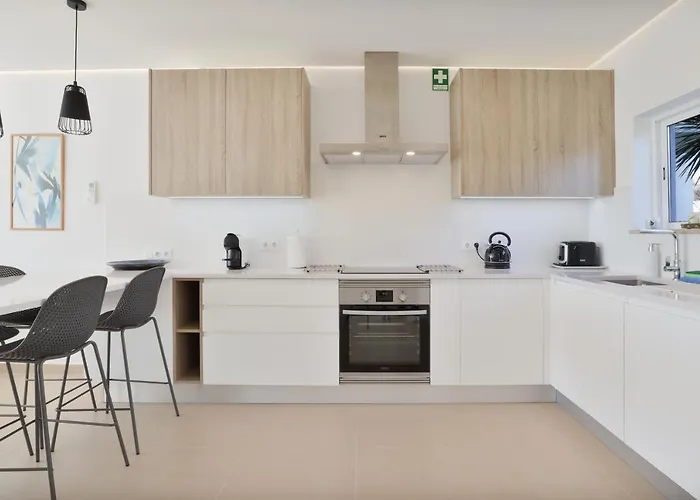 Casa Rujo - Waterside Holiday home